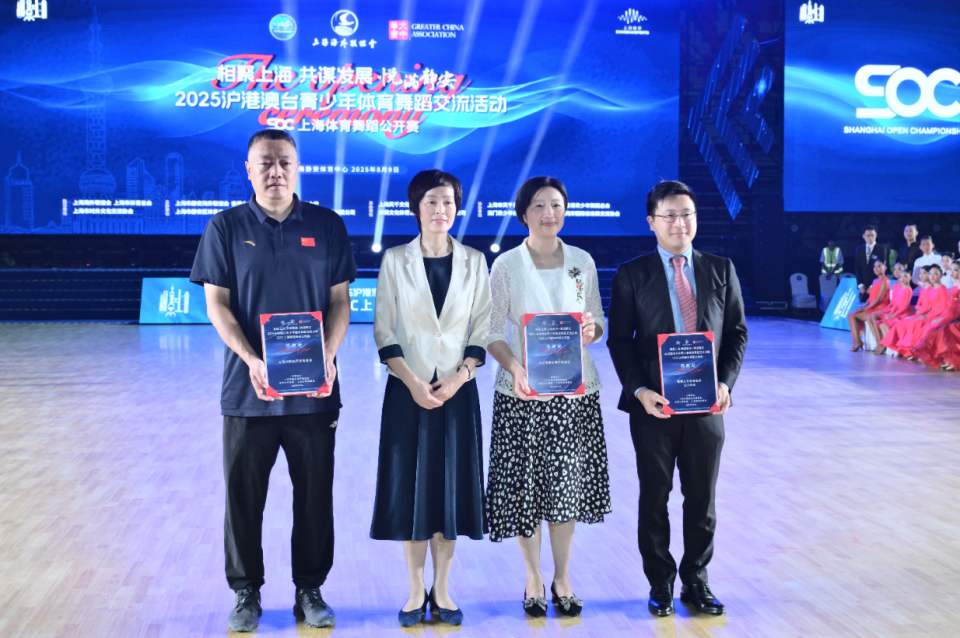 哈萨克斯坦, 效促进了青